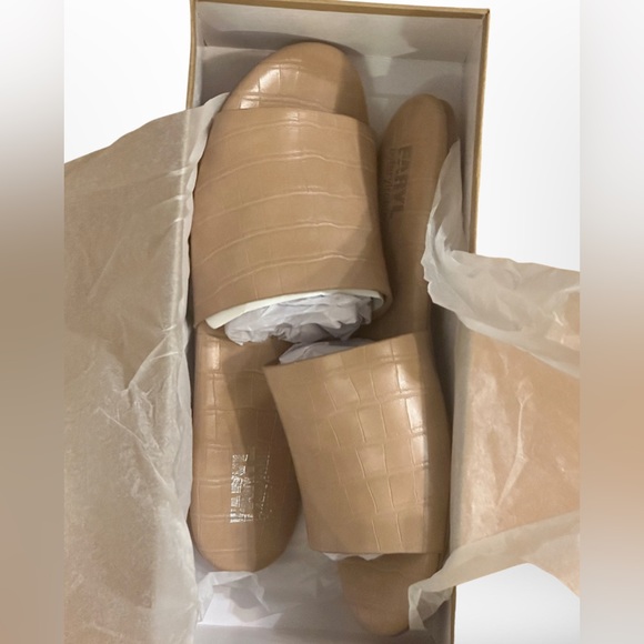 Sandals | Women’s Size 9 FARYL by Farylrobin Honn Nude - Picture 6 of 9